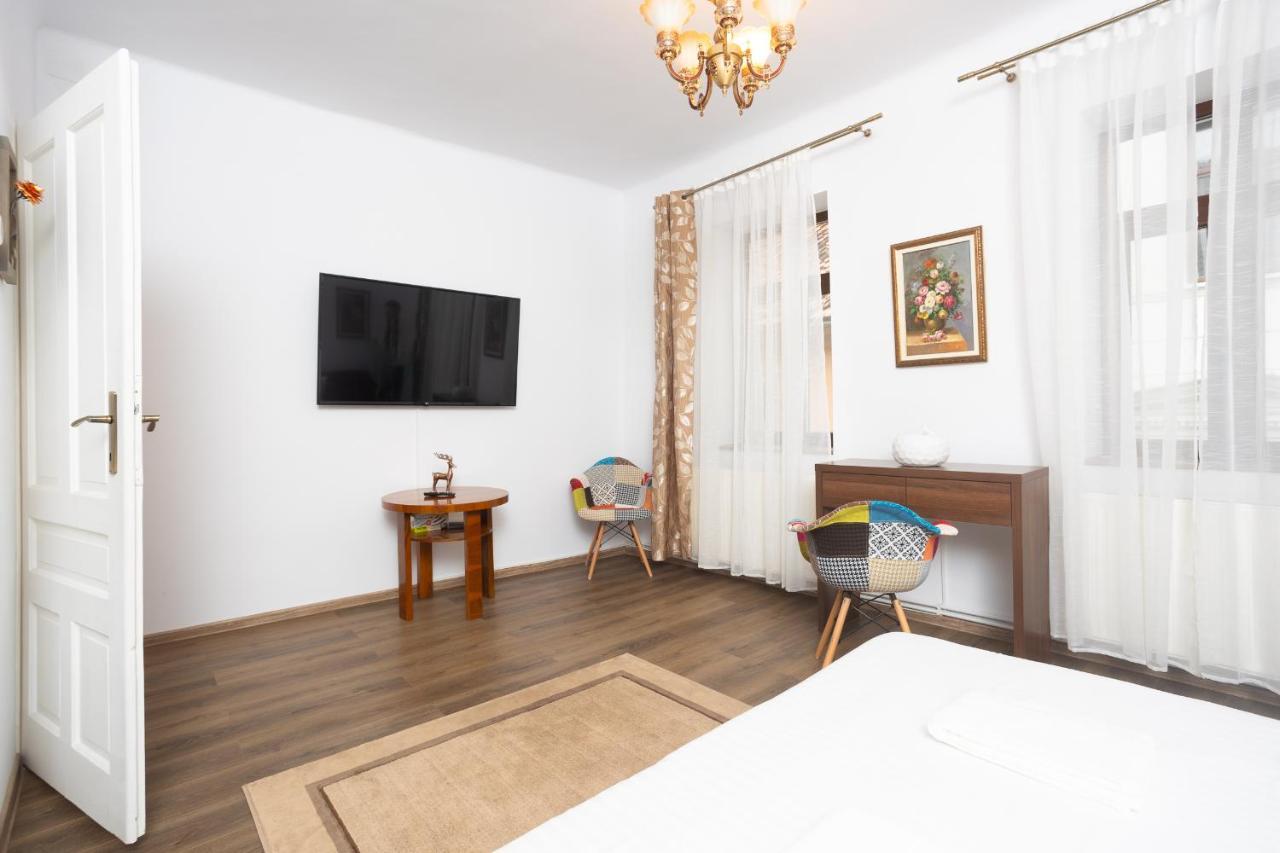 Wagner Apartment บราชอฟ ภายนอก รูปภาพ